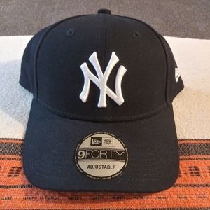 New Era Navy Blue Yankees Hat One Size Adjustable
